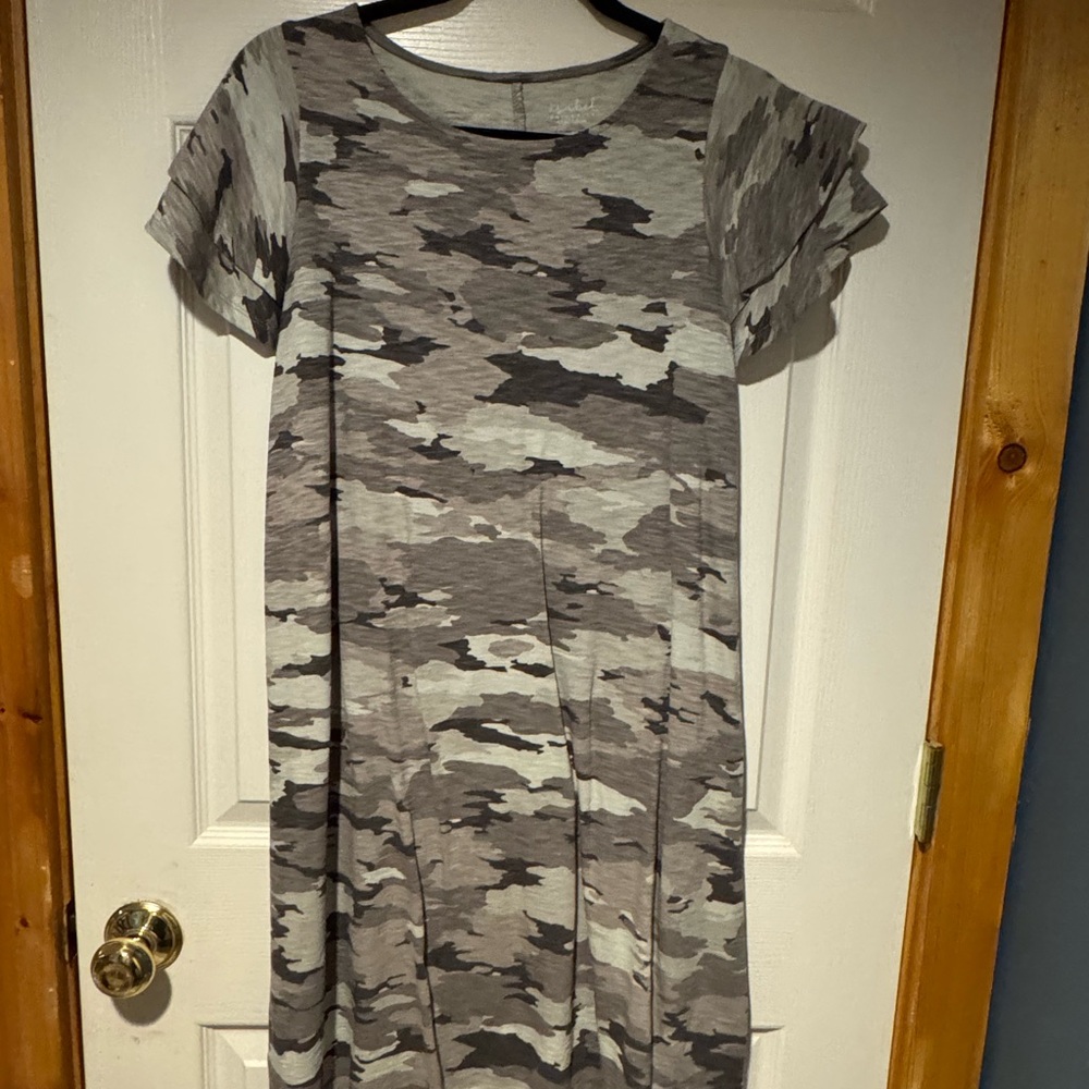Isabel Maternity by Ingrid & Isabel Gray Camo Dress